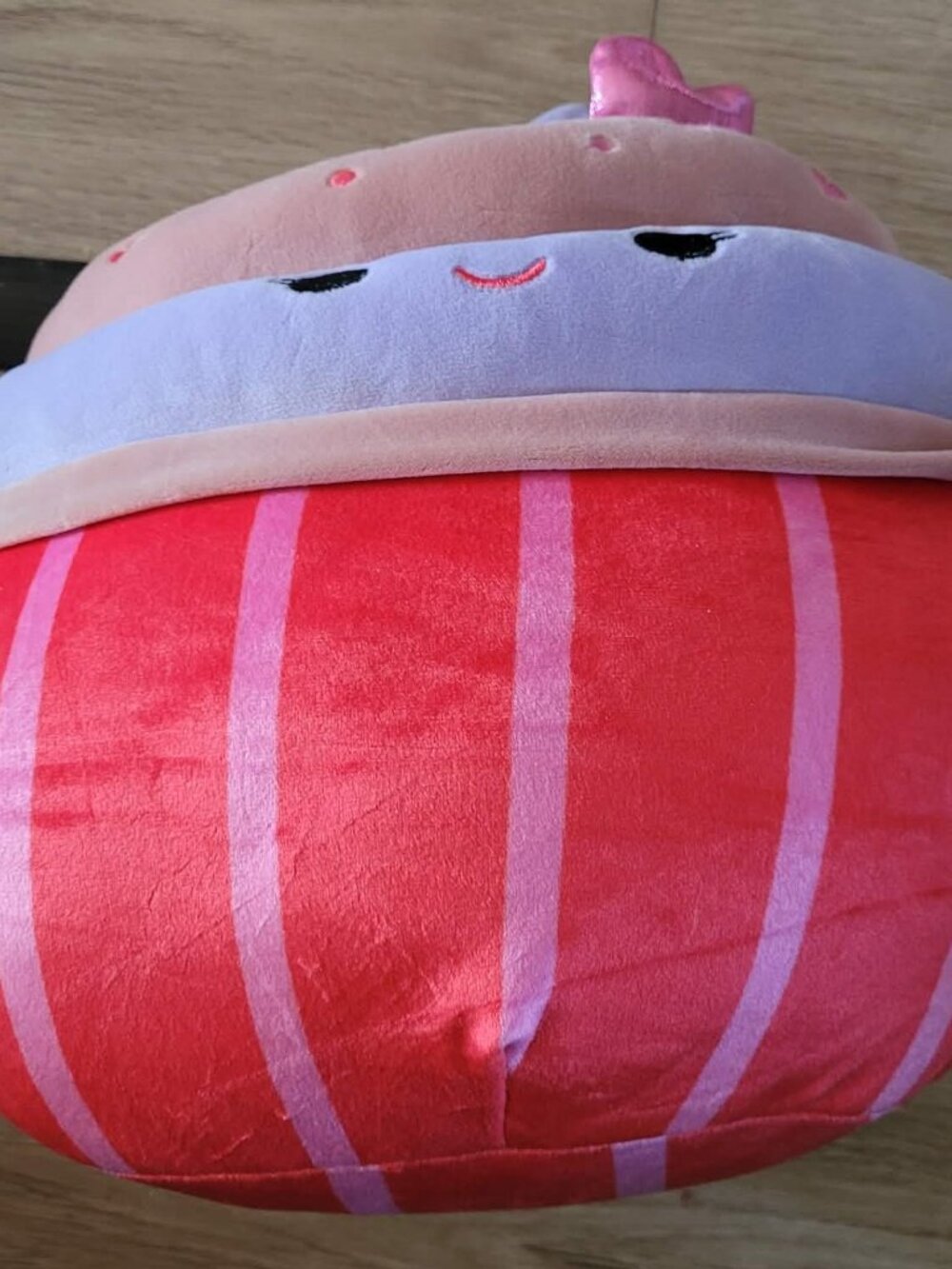 new SQUISHMALLOW TESS PLUSH cupcake dessert valentines